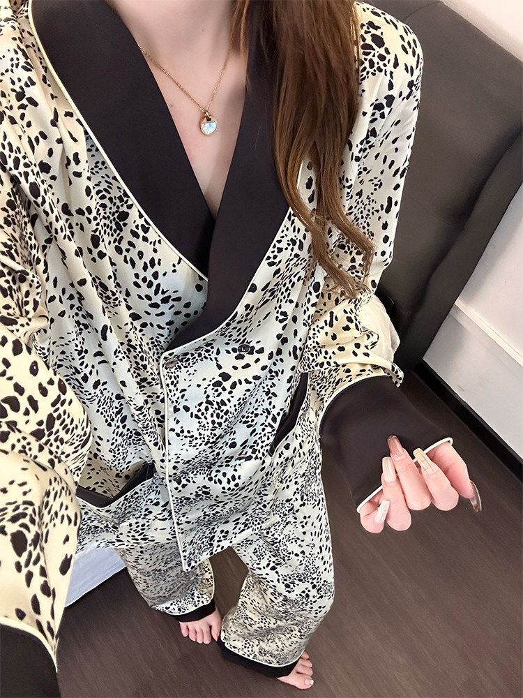 復古高級感豹紋冰絲睡衣女春秋季新款長袖長褲可外穿家居服套裝