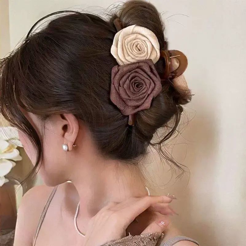 Large hair clip with pleats at the back of the head, shark-shaped hair clip, elegant headwear