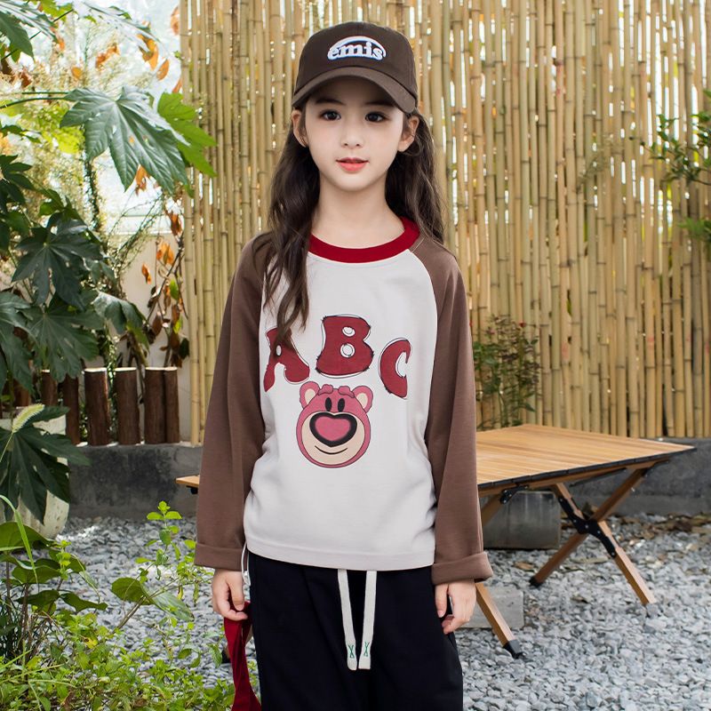 Girls' long sleeved T-shirt 2026 autumn trendy children's round neck top printed with pure cotton