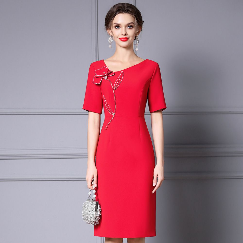 智丽微胖重要场合连身裙女新款夏装斜领立体花朵钉钻过膝裙子