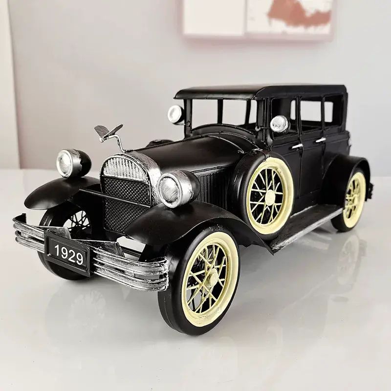Retro classic car model ornaments Rolls-Royce antique car photography props bar Internet cafe windo