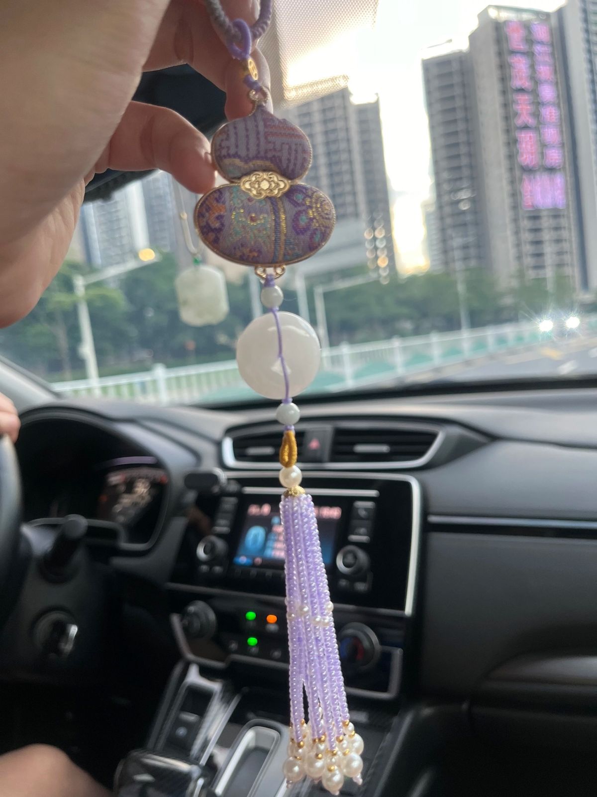 天然緬甸翡翠糯冰種平安車掛