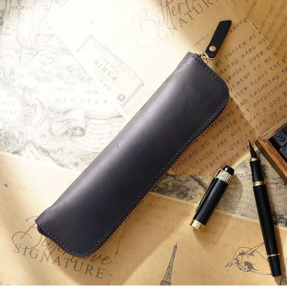 Simple cowhide zipper pen bag men's pen protective cover mini compact portable stationery bag stude