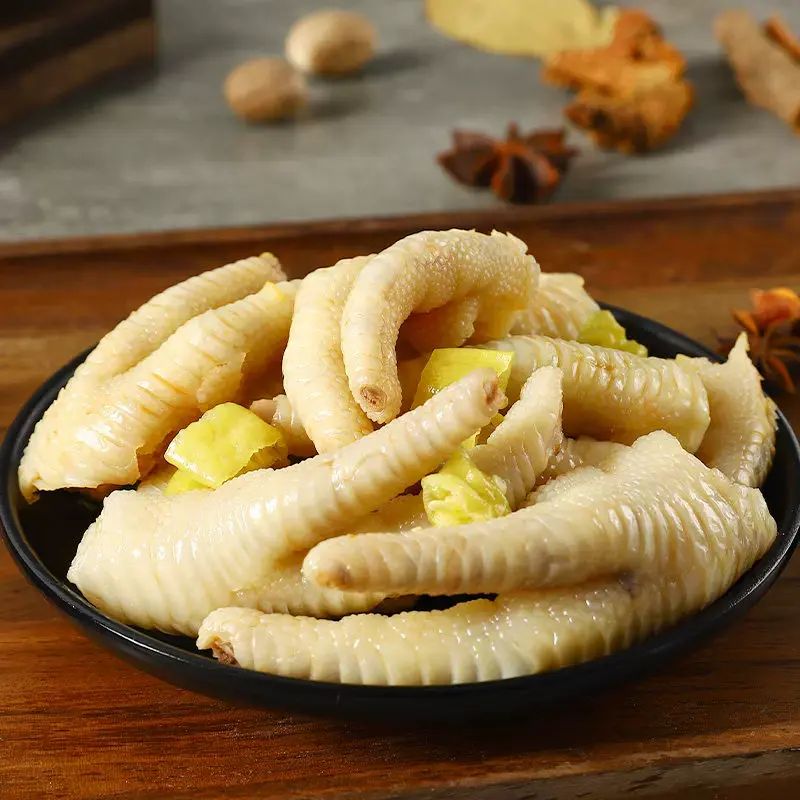 三隻松鼠_泡椒鳳爪雞腳熟食特產小吃雞腳休閒小零食辦公室