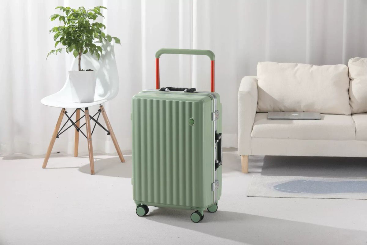 新款防水简约铝框行李箱学生旅行箱万向轮轻便商务出行