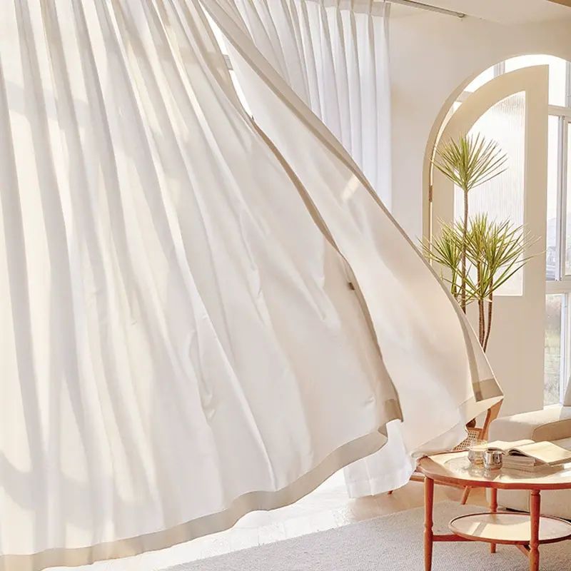 幻影紗紗簾加厚設計 打造客廳陽台飄窗的優雅之選 白紗窗簾透光不透人 營造柔和溫馨室內氛圍 成品窗紗便利安裝 瞬間提升空間美感 優質材質耐用易清潔 為家居增添一抹浪漫與私密 讓陽光溫柔