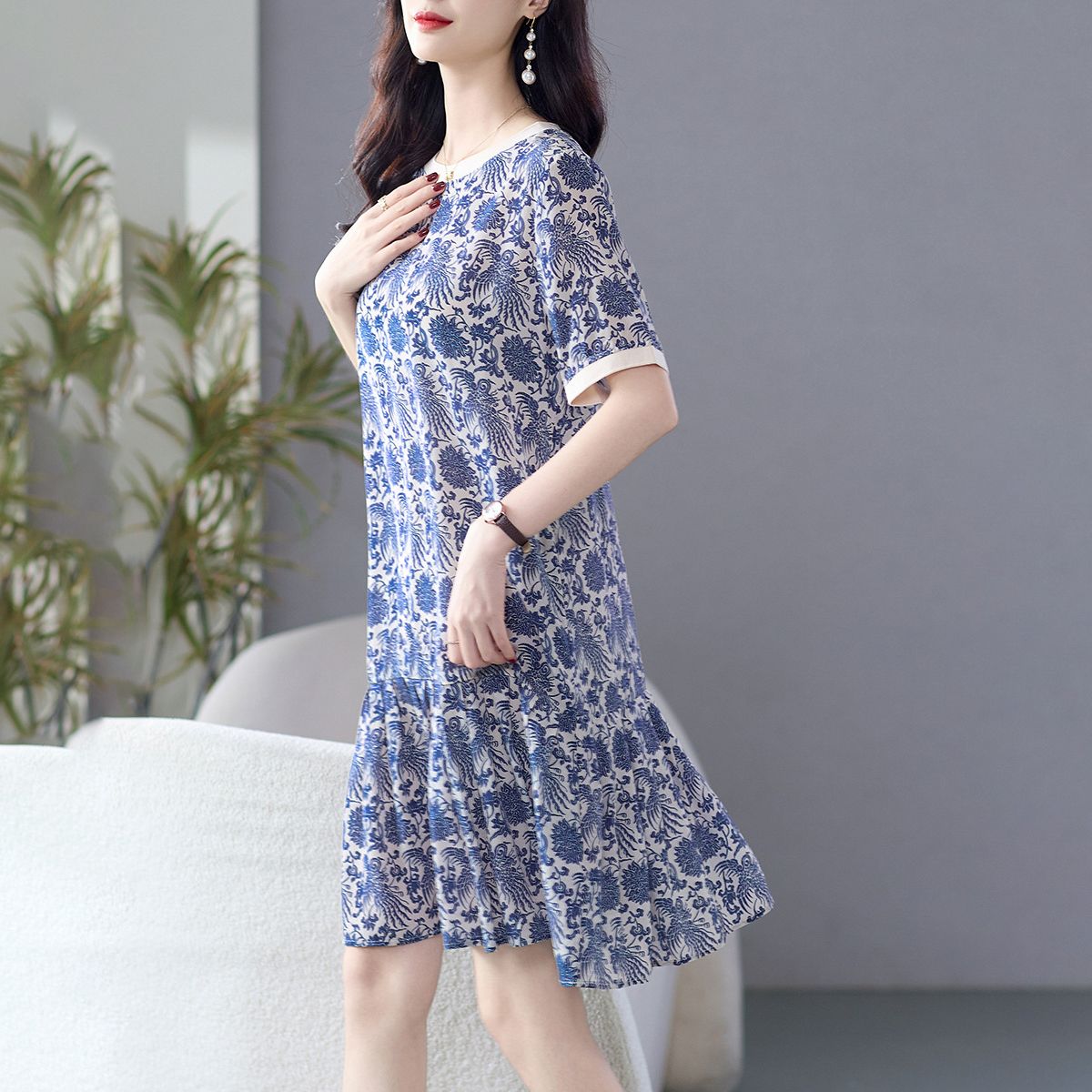 国风青花瓷印花短裙46850夏季女裝小个子桑蚕丝裙子连身裙女