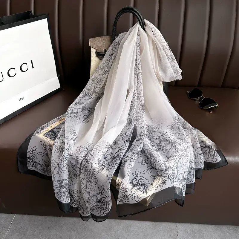 春夏新款优柔纱丝巾女百搭长款大纱巾防晒遮阳披肩围巾沙滩巾