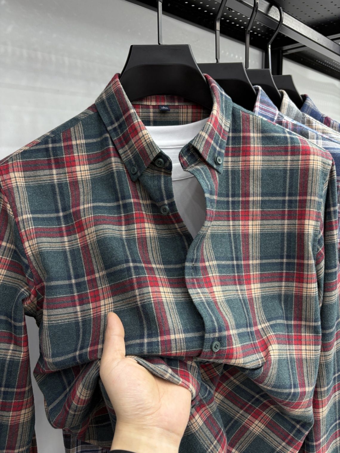 2025新款纯棉男士长袖衬衫磨毛衬衣高级感商务休闲易打理青年寸衫-绿色 L