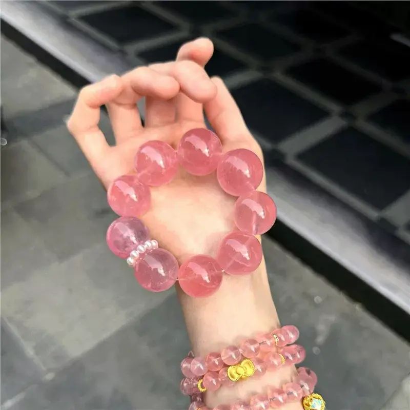精品大圆珠粉晶轻奢手串女小众设计个性手链甜美手链