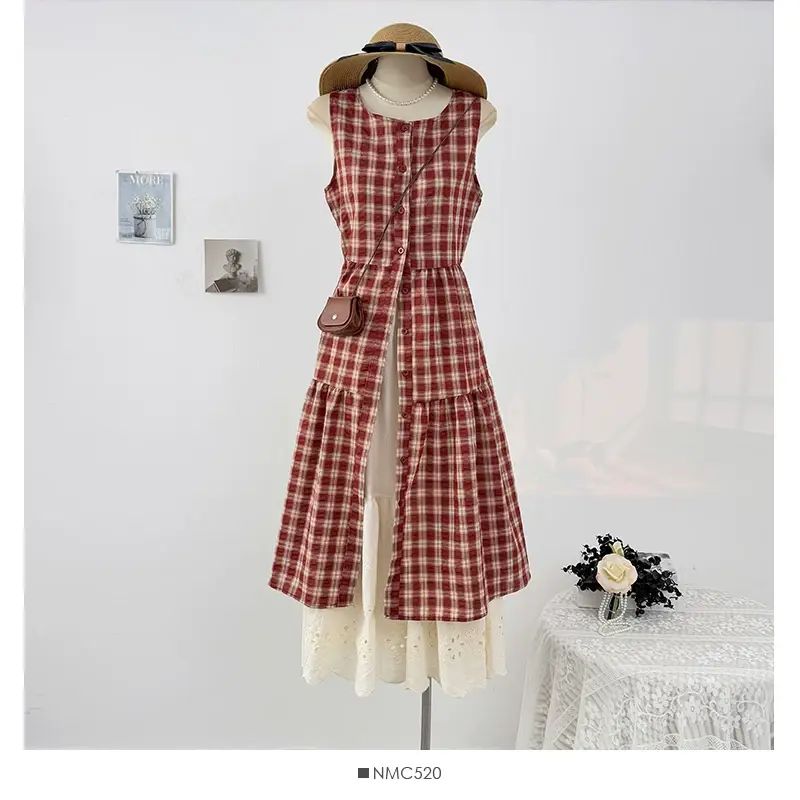 韓版甜美撞色格仔背心連身裙女夏季2025高腰刺繡通花半截裙兩件套-紅色 均碼