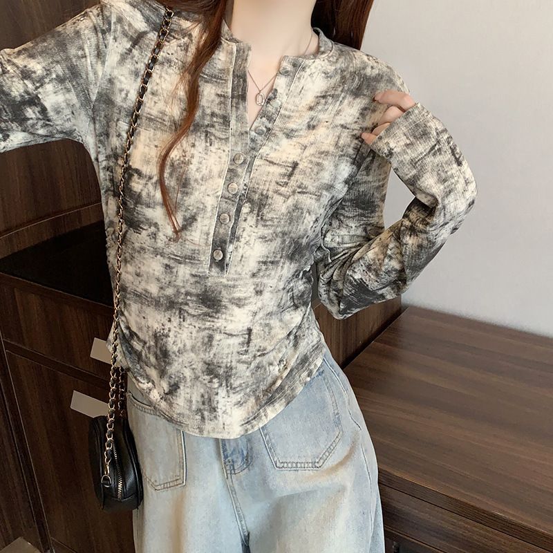 复古设计感V领长袖T恤女2025春季新款大码胖mm扎染打底衫