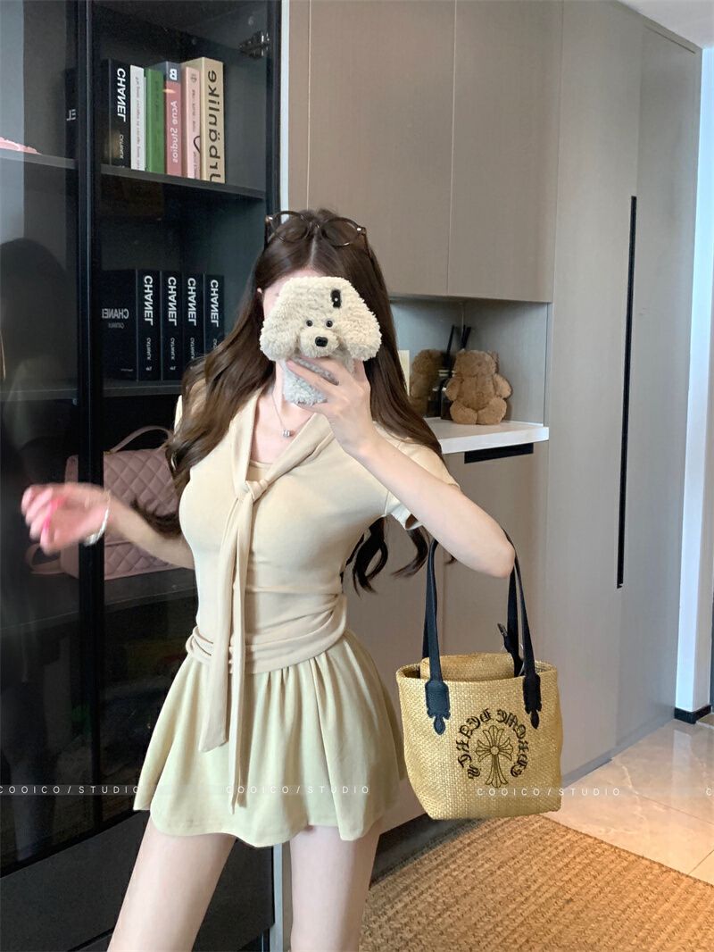 實拍 系帶短袖T恤百褶半截裙減齡時尚套裝-奶茶色上衣 S