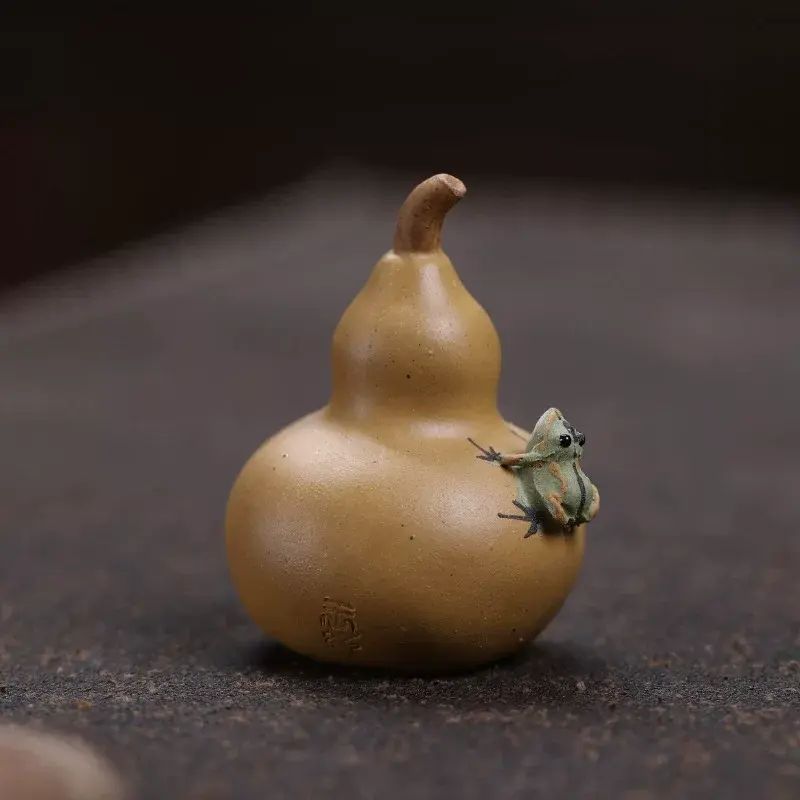宜興紫砂噴水茶寵葫蘆青蛙擺件創意手工茶玩把玩茶具福祿配件可養