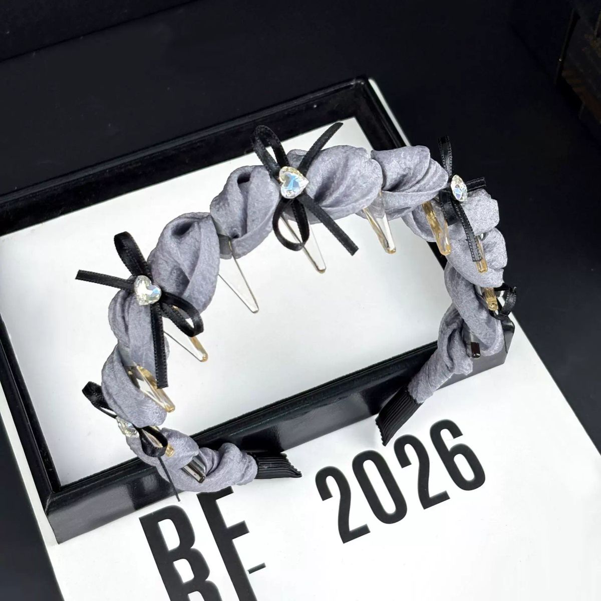 水鑽頭箍女2026年新款飄帶蝴蝶結頭箍超仙防滑帶齒髮窟洗臉髮卡子