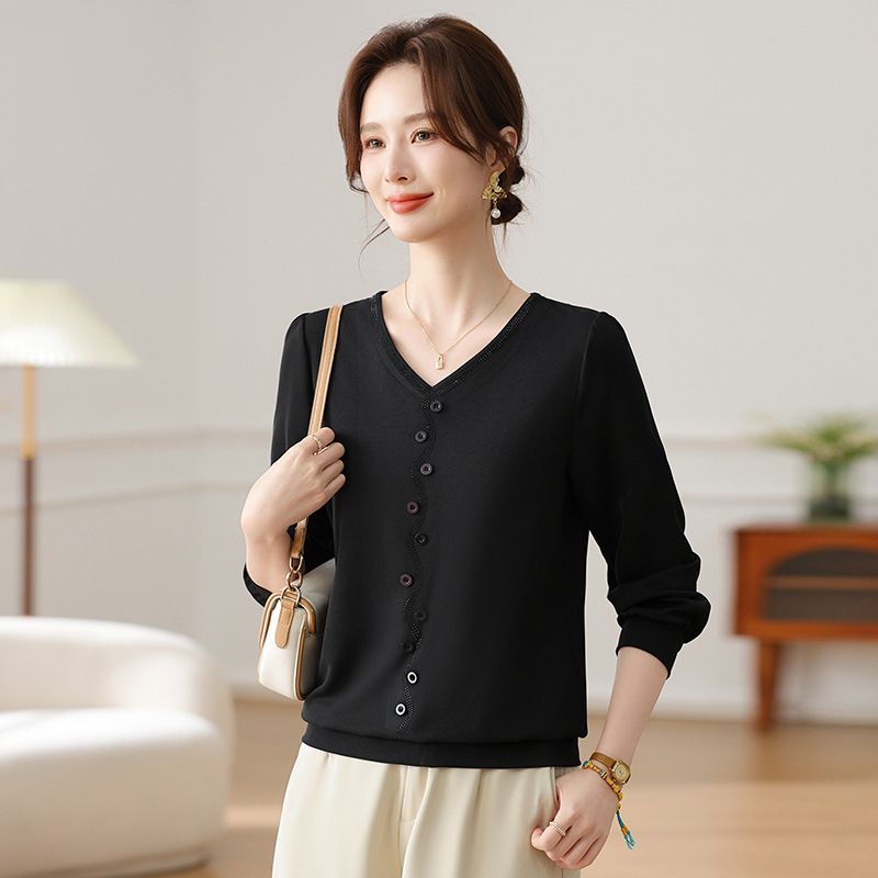 Spring new mother's long sleeve V-neck shirt top middle-aged women's fashion solid bottoming shirt