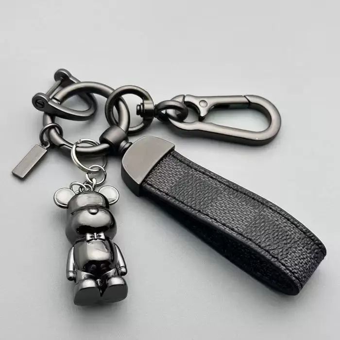 Cute Bear Metal Keychain Creative Car Key Ring Pendant