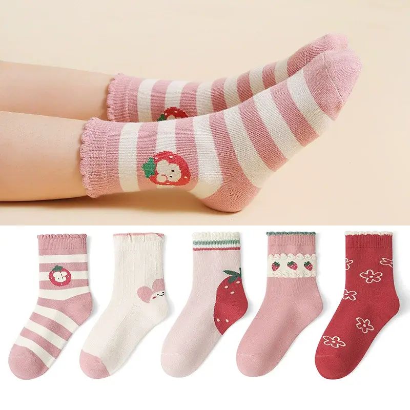 女童襪子春秋厚款純棉公主襪 秋冬中筒襪 女寶寶保暖襪- 66B(草莓兔兔)5雙 建議1-3周歲(鞋碼24-27碼襪標3-5歲)請按照建議及鞋碼買