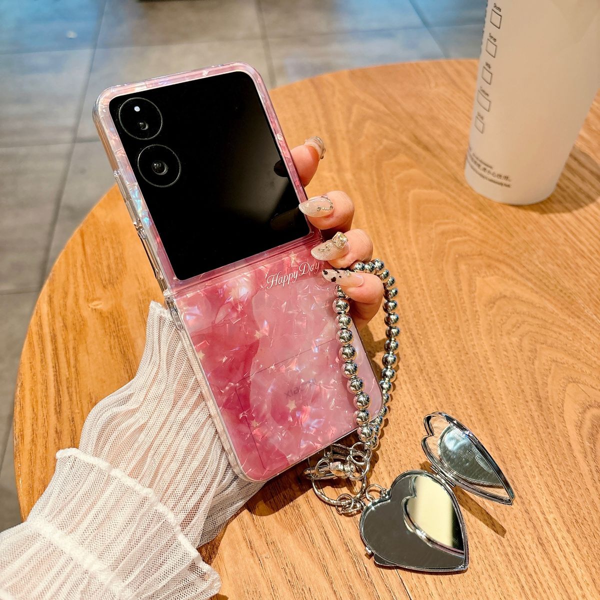 简约高级感贝壳纹晕染补妆镜适用折叠屏mixflip手机壳荣耀magicvflip全包pocket2女新款oppon3flip三星FOLD6-树莓粉带镜子手链 三星Galaxy Z Flip5