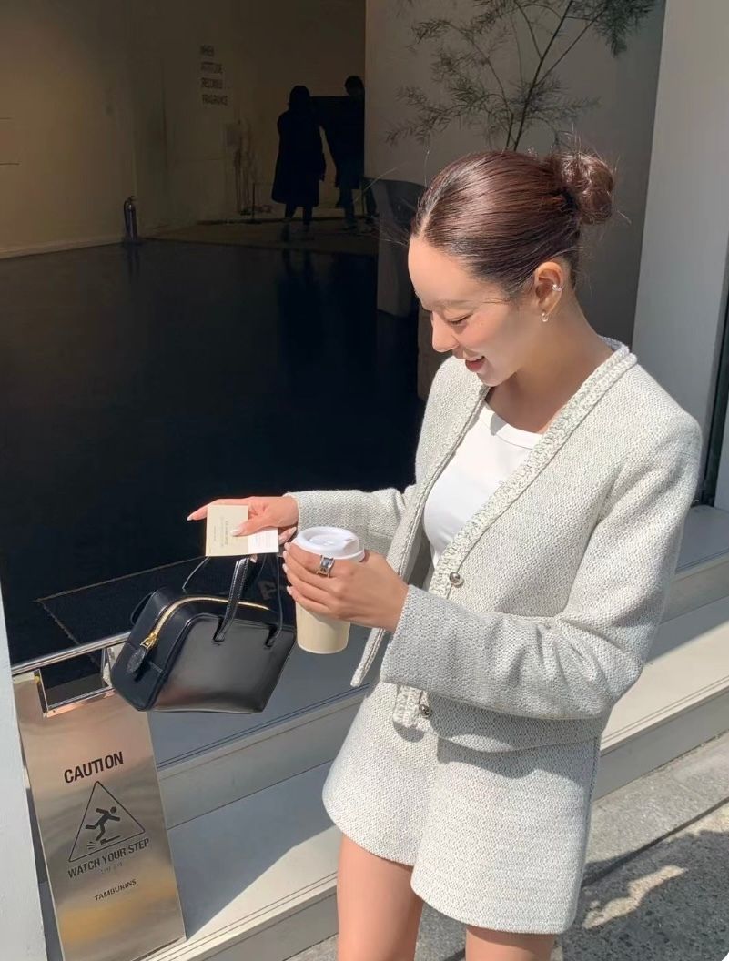  小香風淡灰西裝外套-短褲套裝