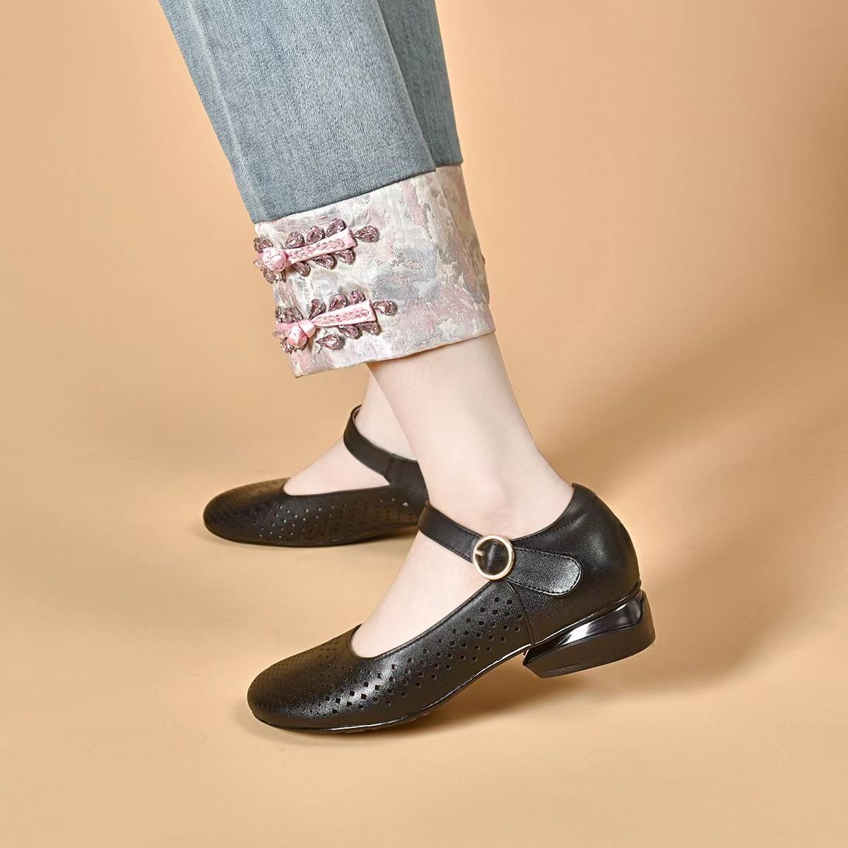 圓頭樂福鞋女春夏新款淺口一字帶低跟瑪麗珍鞋平底鏤