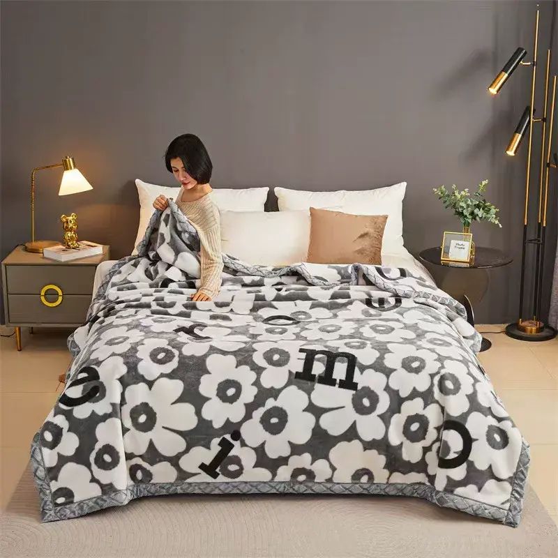 冬季加厚拉舍尔毛毯午睡毯子a类双面毛珊瑚绒单人沙发盖毯平行进口