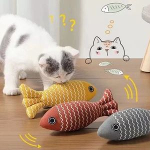 Catnip Fish Cat Toy (Random Color) 