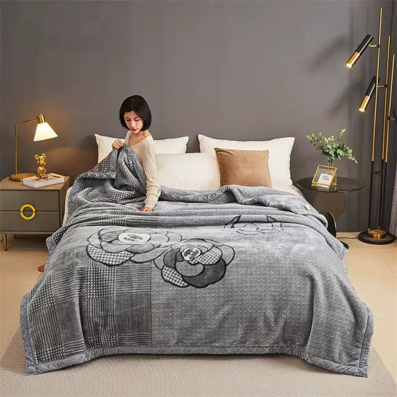 冬季加厚拉舍尔毛毯午睡毯子a类双面毛珊瑚绒单人沙发盖毯平行进口