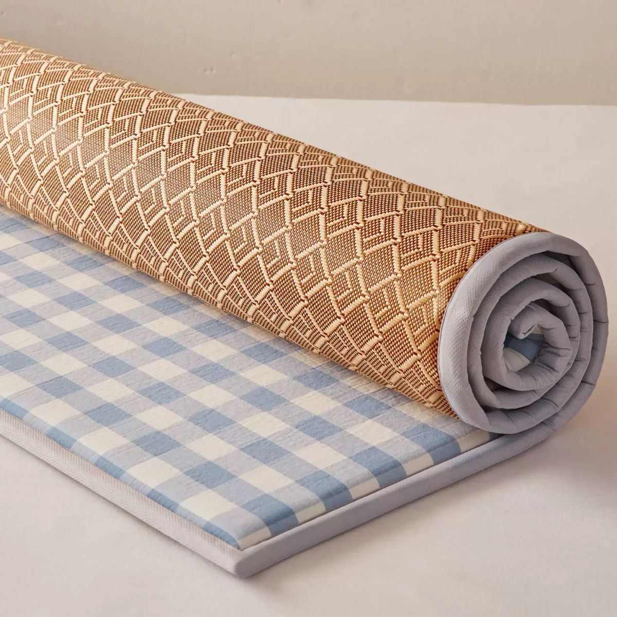 Summer and Winter Dual-Use Household Mattress with Summer Rattan Mat Cover