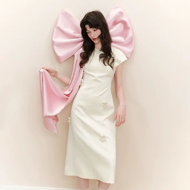 Fan Silan's light dress dress heavy beading waist sleeveless white certificate dress 2026 summer -c