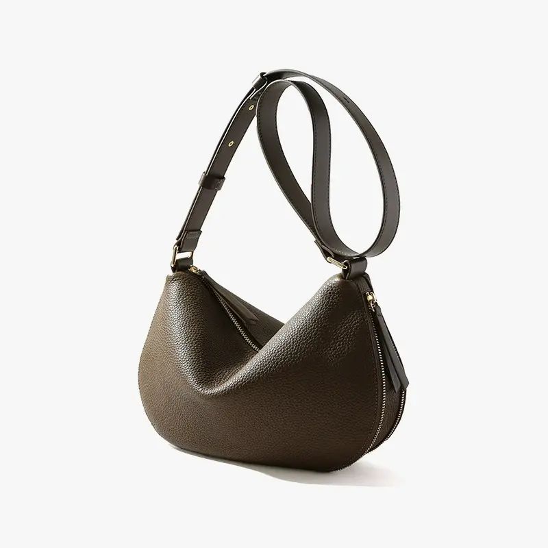 新款包包斜挎女头层牛皮饺子包潮流真皮女包大容量单肩包