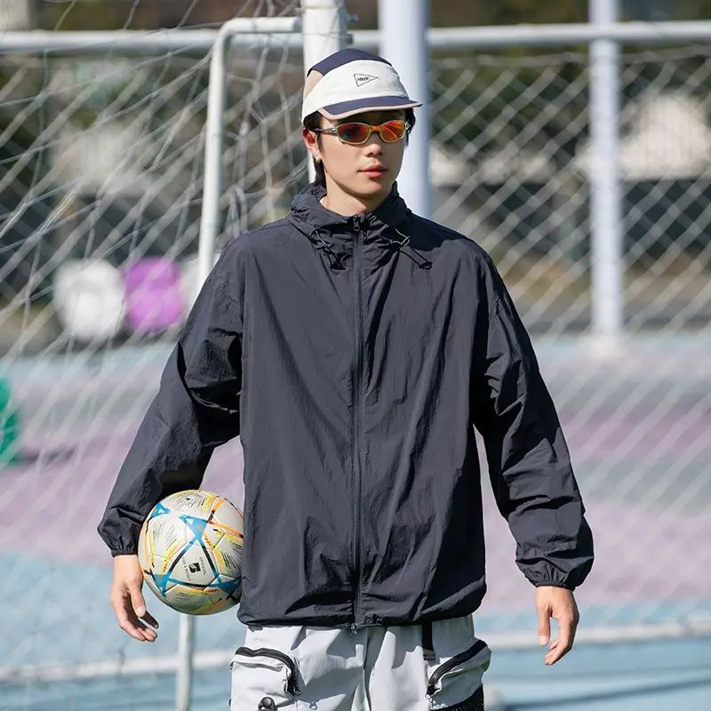 夏季男款防晒衣夹克外套户外通勤防风徒步透气连帽防紫外线薄款