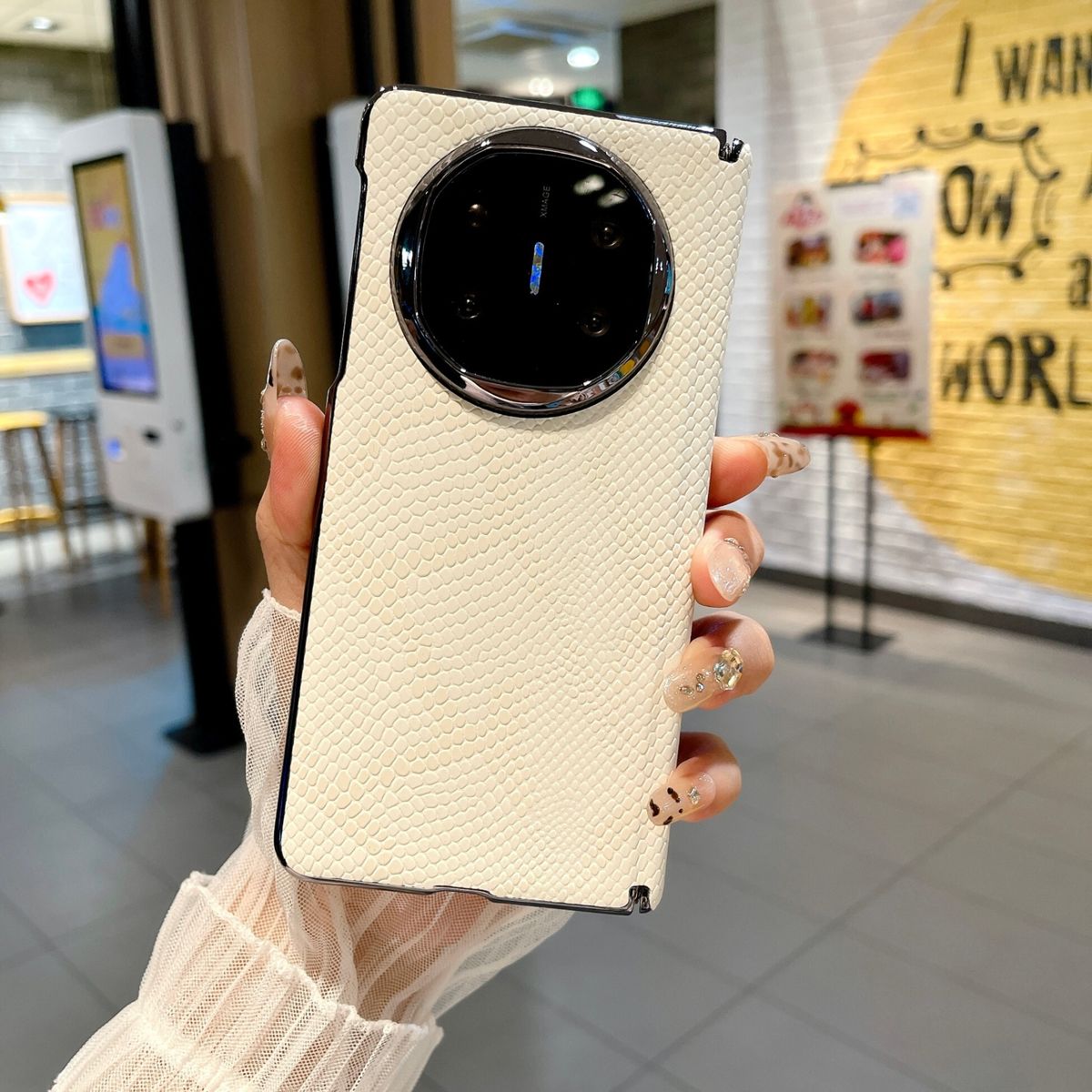 新款适用matex6手机壳Matex5灵蛇纹磁吸电镀中轴保护套奢华极简折叠屏保护壳-乳白色 华为 Mate X6