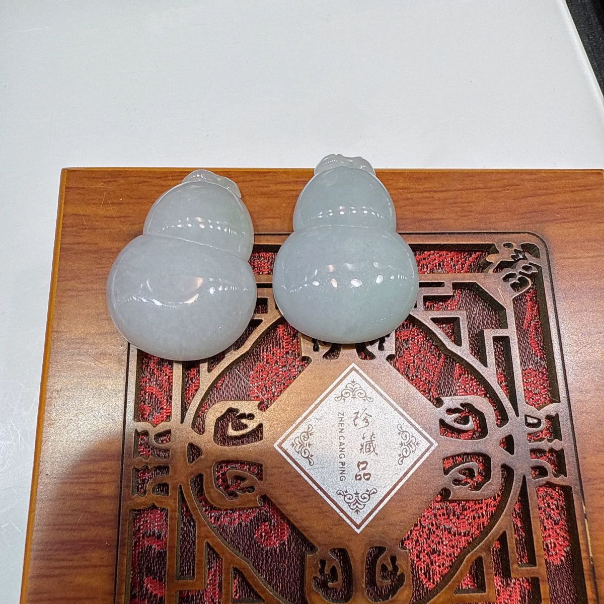 a 89缅甸翡翠葫芦配绳随机发货