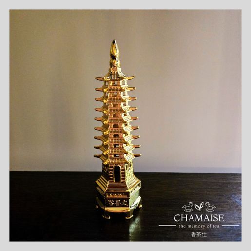 金色 三重塔風 置物 約９５cm 香茶仕| 金色文昌塔| 風水小物| 風水擺設| 提升事業運| 鎮宅化煞| 尺碼