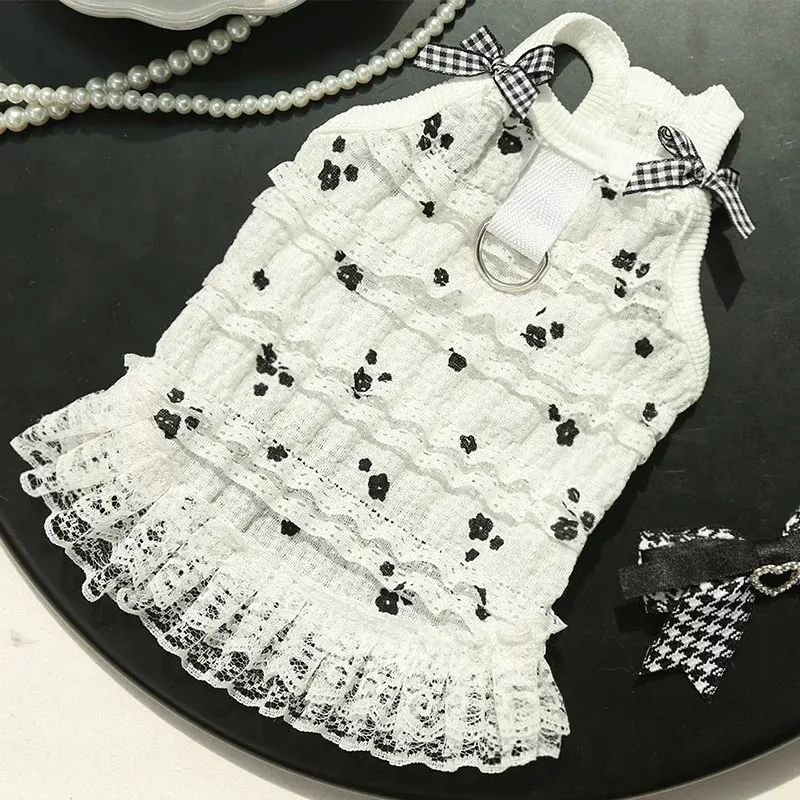 Original short-legged cat spring and summer layered lace vest pet dog clothes clothing supplies