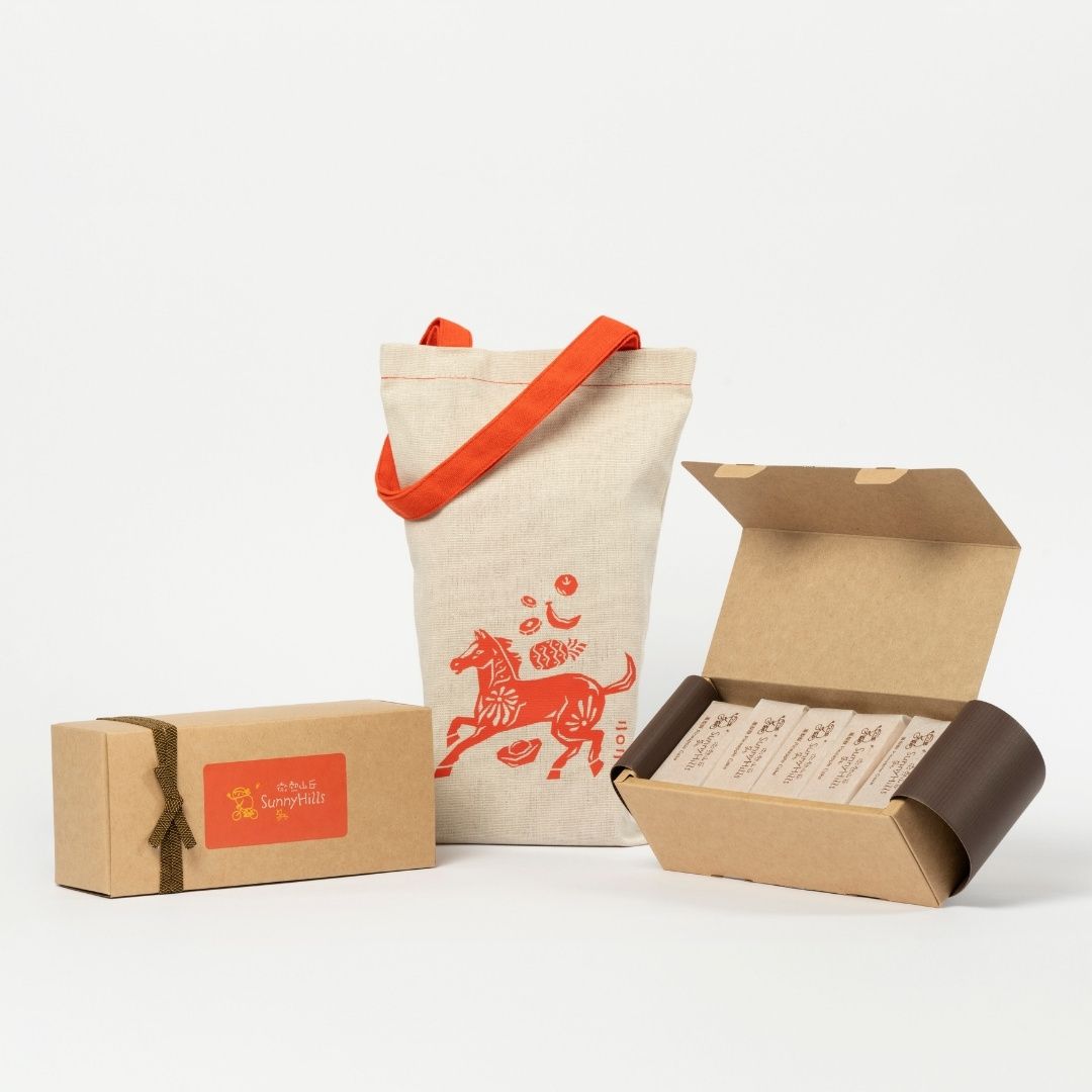 10 pcs PINEAPPLE CAKES | 新年2026 Tote Bag | Best Before: at least 10 Days