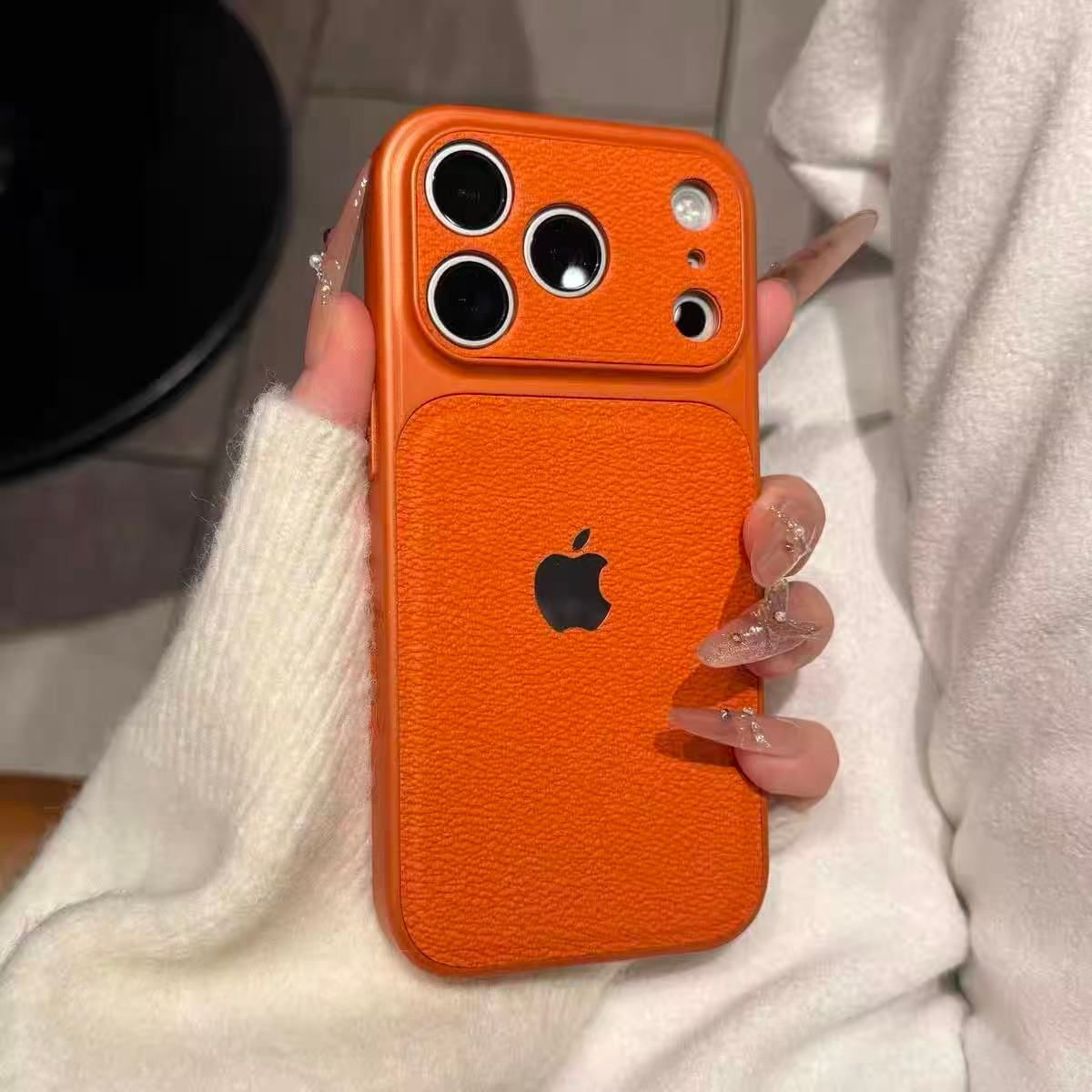 秋冬高颜值秒变17小V纹适用iPhone17手机壳17pro纯色16磨砂15全包-星宇橙秋冬小V纹带标 iPhone 16 Pro Max