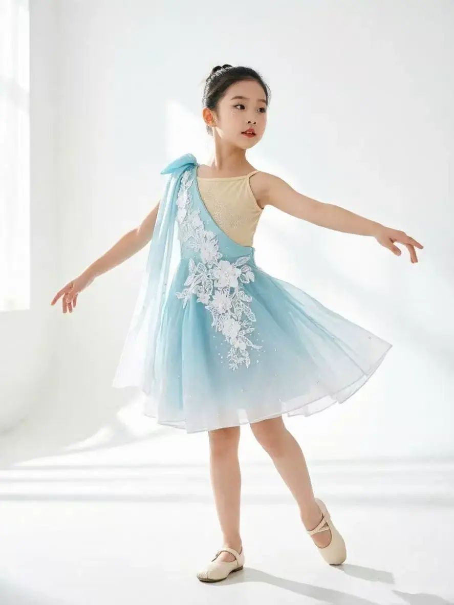  costumes  dance talent examination There is a small river in front of my house  shallow blue  110cm