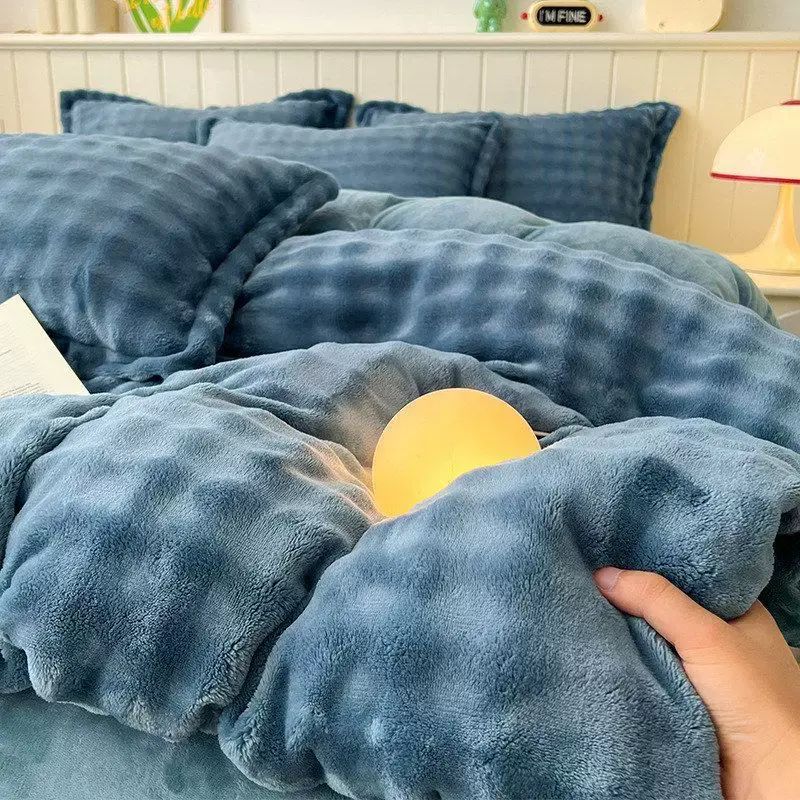 加厚泡泡牛奶绒四件套保暖冬季加绒兔绒被套法兰绒雪花绒床单三件